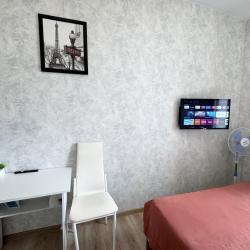 Номер студия стандарт с 1 двуспальной кроватью