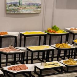 Фото Отель Resident Bishkek (Резидент )