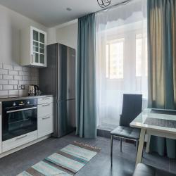 Фото Апартаменты на улице Просвещения 10к2