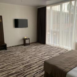 Делюкс Студио