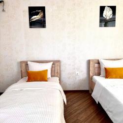 Фото Отель KluchnikOFF (КлючникОФФ) на Революционной