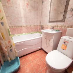 Фото Апартаменты на улице Октябрьская 27