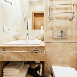 2-местный номер стандарт с балконом категории В (главный корпус)