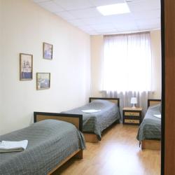 Кровать в 3-местном общем номере (с завтраком)