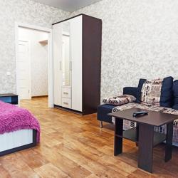 Фото Апартаменты на улице Короленко 10