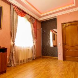 Номер комфорт с 1 двуспальной кроватью
