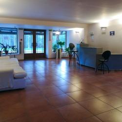 Фото Отель Жарки