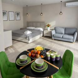 Номер полулюкс с 1 двуспальной кроватью №26-28