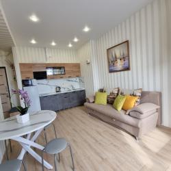 Фото Отель Квартира уютная в центре адлера