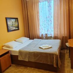Номер стандарт с 1 двуспальной кроватью