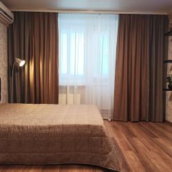 Фото Апартаменты на улице Короленко 4