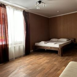 Номер стандарт семейный с 1 двуспальной кроватью