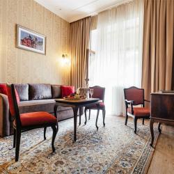 2-комнатный номер делюкс с балконом категории В (главный корпус)