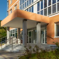 Фото Отель Двух комнатная квартира с видом на лес и море, новый ЖК Лидер