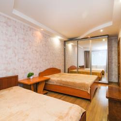 Фото Отель Квартирка-НСК в микрорайоне Горский 48