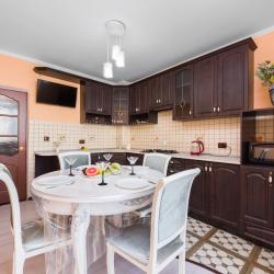 Фото Апартаменты на улице Нежнова 21 корпус 3