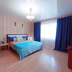 Фото Апартаменты на улице Новороссийская 82