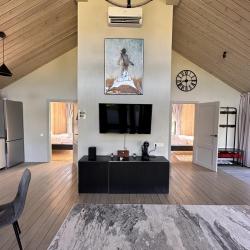 Фото Отель BarnHouse Village (БарнХаус Виллэдж)