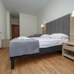 4-местный номер комфорт (вид на парк)