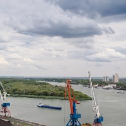 1-комнатные апартаменты студия ул.Береговая 73 с 1