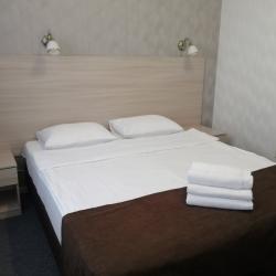 Номер стандарт с 1 двуспальной кроватью