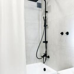 Фото Отель Новая студия рядом с медицинской академией, глазным центром и краевой больницей.