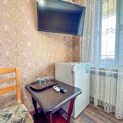 Номер стандарт с 1 односпальной и 1 двуспальной кроватью