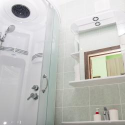 Номер стандарт с 1 двуспальной кроватью