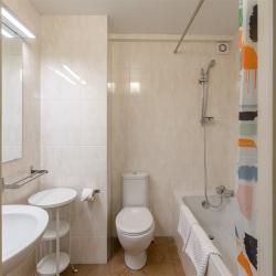 Фото Отель Loyal Guest House (Лоял)