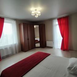 Фото Отель Отличный день на улице Дзержинского 82