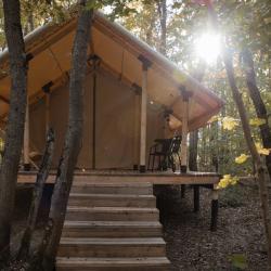 Шатер делюкс с 1 двуспальной кроватью