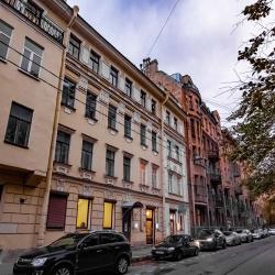 Комната полулюкс с 1 двуспальной кроватью