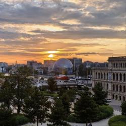 Фото Апартаменты 2-х комнатные с видом на планету Земля