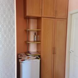 Номер стандарт с 1 двуспальной и 1 двухъярусной кроватью