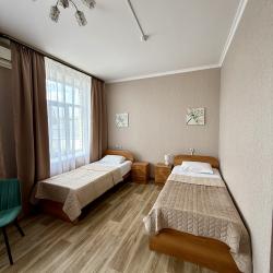 Номер люкс с 2 односпальными кроватями