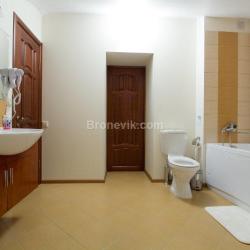 Номер стандарт с 1 двуспальной кроватью