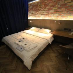 Номер стандарт с 1 двуспальной кроватью