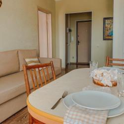 Фото Отель Рядом➤ Просторная квартира у клиники АМАЭ