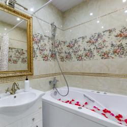 Квартирное бюро Крылья на улице Ивана Франко 7  — f2fc3593c39a4bd4012e94542ae6e3f2