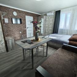 1-комнатные апартаменты студия Красной Армии 136/13