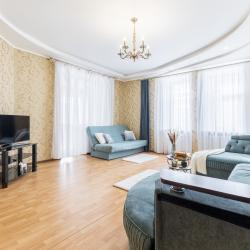 Фото Апартаменты на улице Япеева