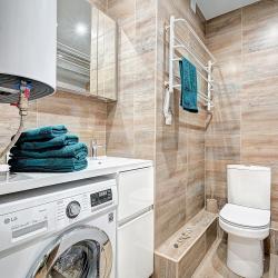 Фото Отель Дизайнерская студия в мкр. Кудепста с парковкой