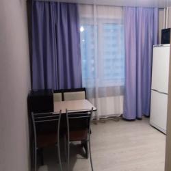 Фото Апартаменты на улице Сергея Ускова 42