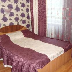 Номер стандарт с 1 двуспальной кроватью