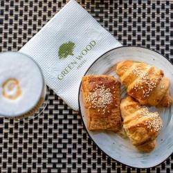 Фото Отель Green Wood (Грин Вуд)