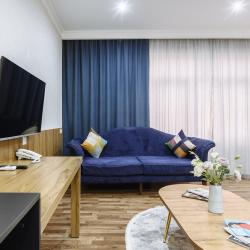 Номер люкс с двуспальной кроватью