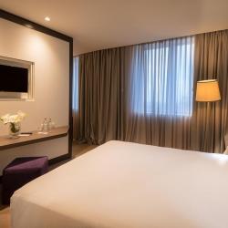 Фото Отель DoubleTree by Hilton Yerevan City Centre (Даблтри Хилтон Сити Центр)