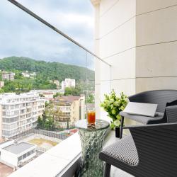 Фото Отель Дизайнерская квартира у моря в ЖК Море