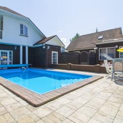 Фото Отель Дубровки - Лесное