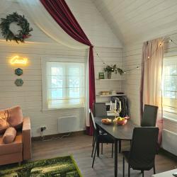 Коттедж улучшенный в Лесу